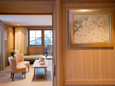 Bild der Schneemalerin Daisy Hoch in einer Platin Suite