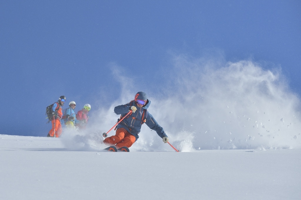 Im 5 Sterne Hotel Sonnenburg haben Kinder und Familien Spaß beim Skifahren in Oberlech