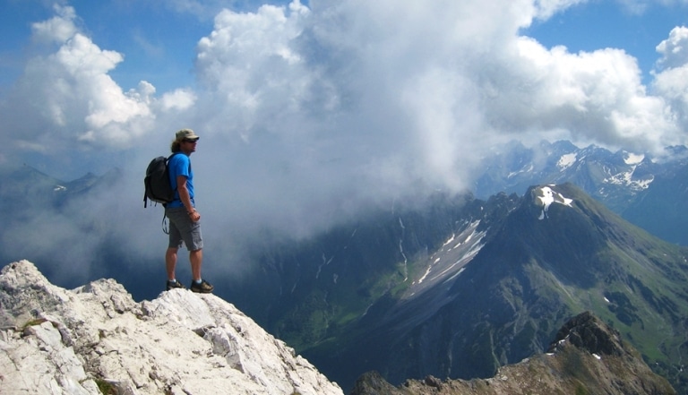 Wandern am Arlberg können Tagungsgäste als Rahmenprogramm rund um das Kongresszentrum Sonnenburg Hotel Lech