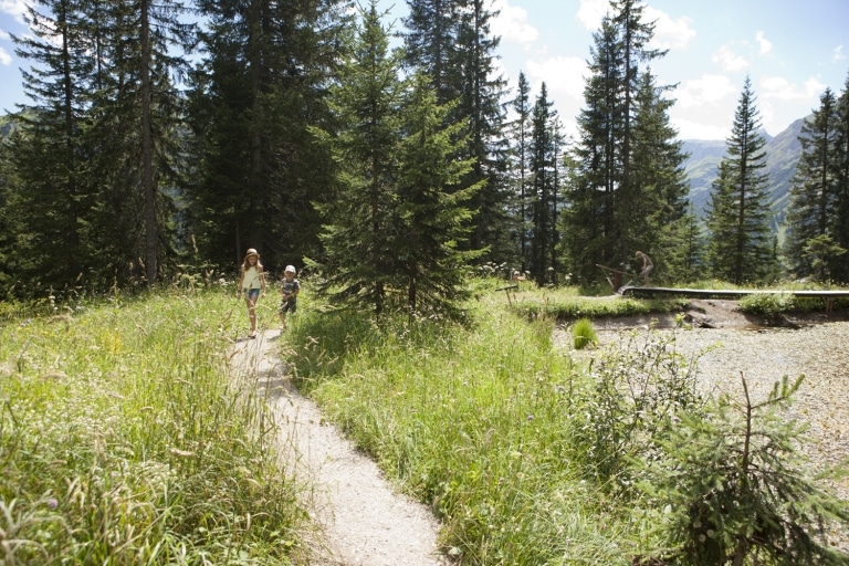 Wandern vom Hotel Sonneburg in Oberlech aus