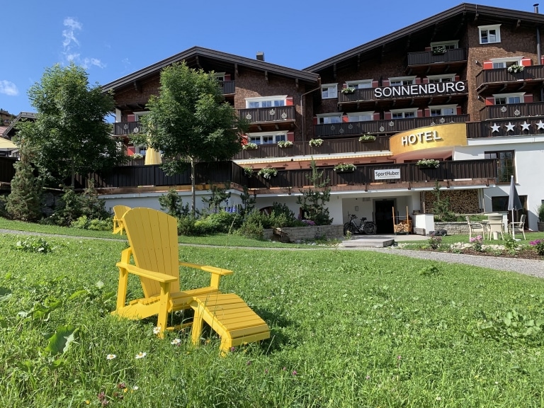Im Oberlech Hotel Sonnenburg erleben Sie das ganze Jahr über exklusiven Familienurlaub in den Bergen