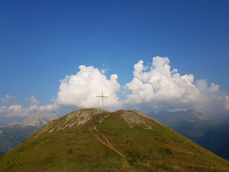 Erklimmen Sie die großen und kleinen Gipfel beim Radfahren in Lech am Arlberg