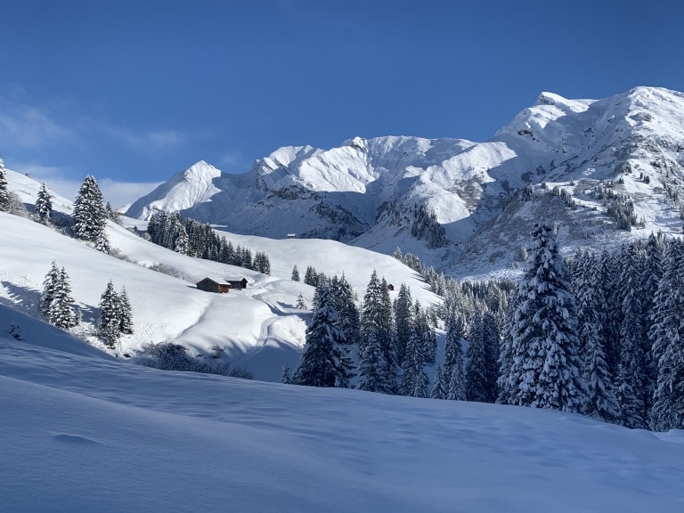 Über 40 Kilometer präparierte und speziell markierte Winterwanderwege in Lech am Arlberg