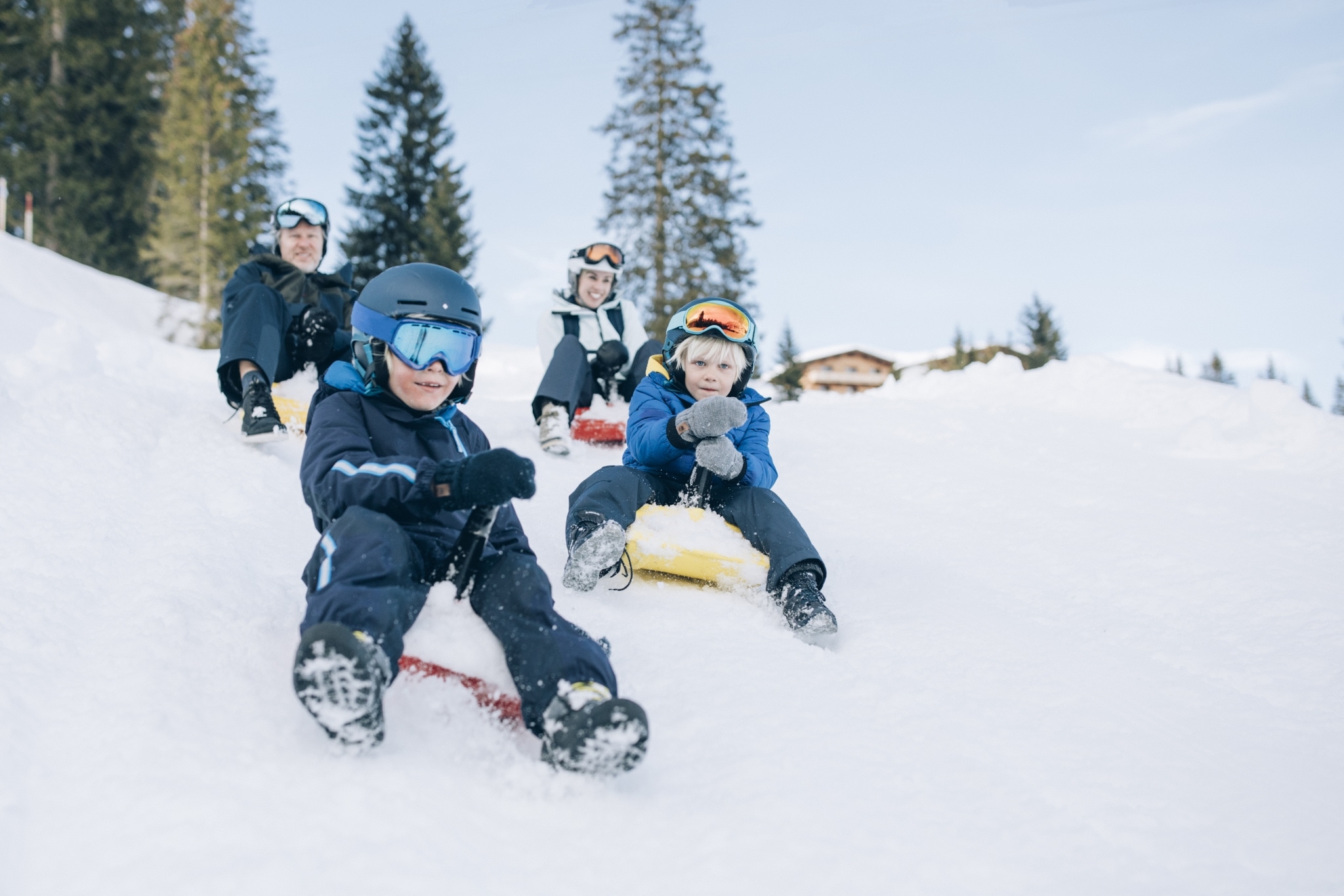 Rodeln in Lech ist ein großer Spaß für Klein und Groß