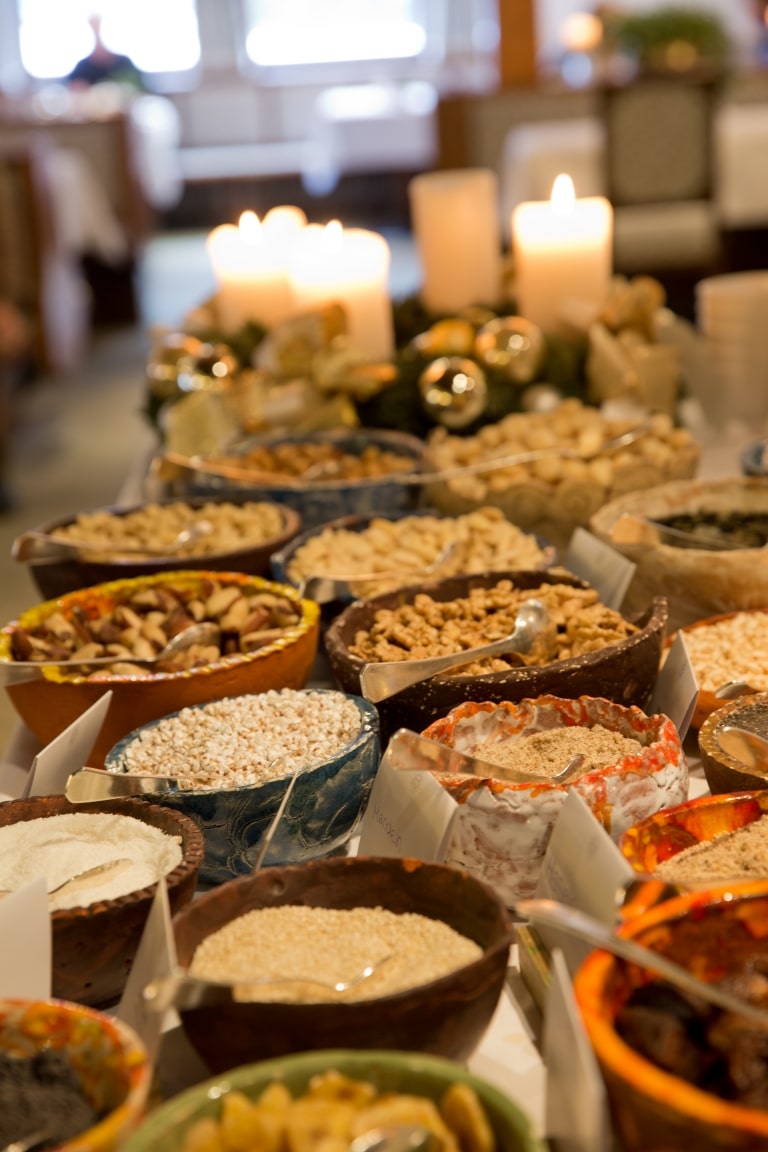 In der Sonnenburg in Lech starten Sie mit einem vielfältigen Frühstücksbuffet in den Tag.