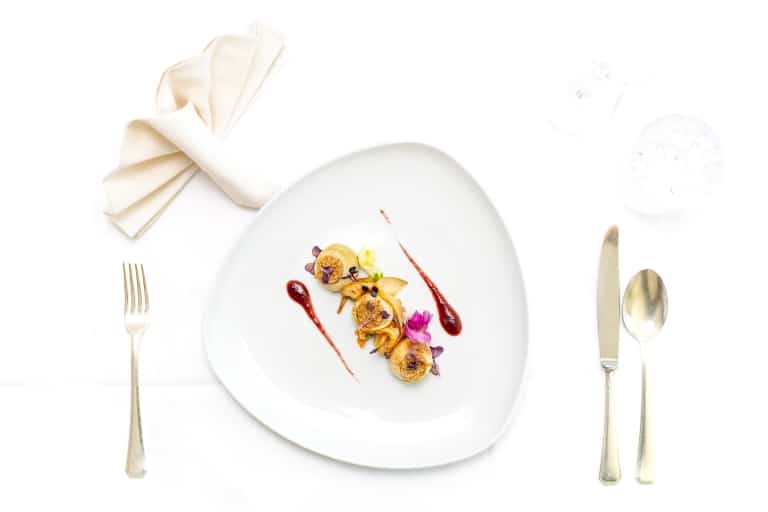 Beim Essen im 5-Sterne-Hotel Sonnenburg in Lech am Arlberg haben Sie stets die Wahl, eine vegetarische Alternative ist garantiert.