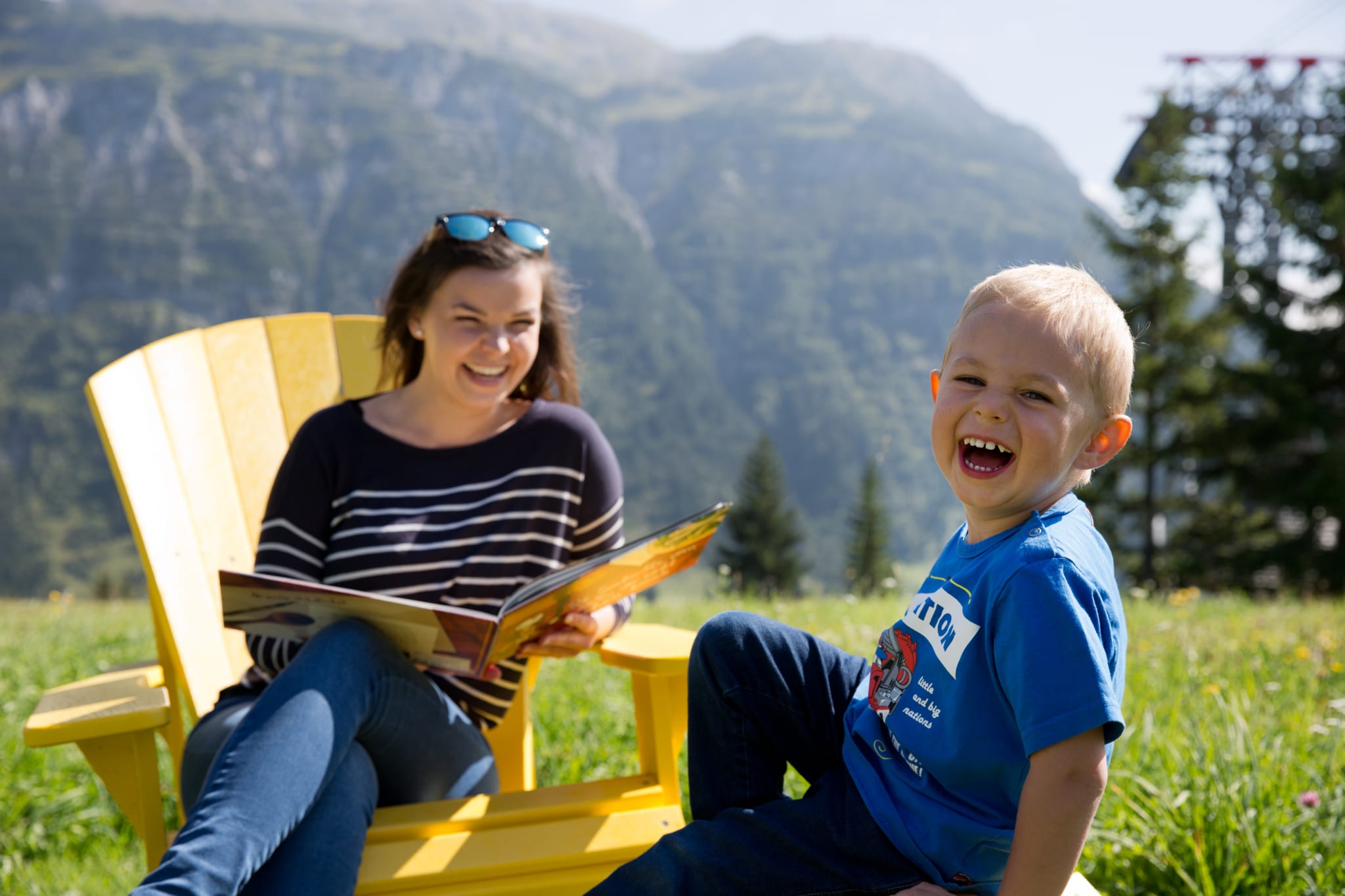 Im Literatursalon der Sonnenburg gibt es Literatur für Klein und Groß