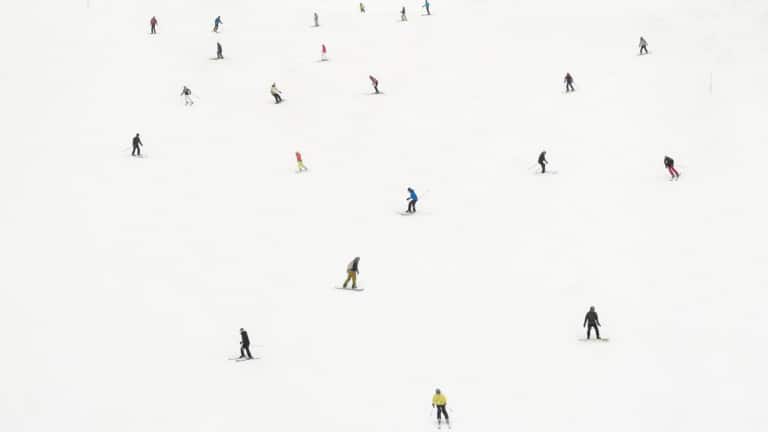 305 bestens präparierte Pistenkilometer und auf der Piste ist reichlich Platz, um so richtig Schwung zu holen - So geht Skiurlaub mit Skipass in Lech am Arlberg