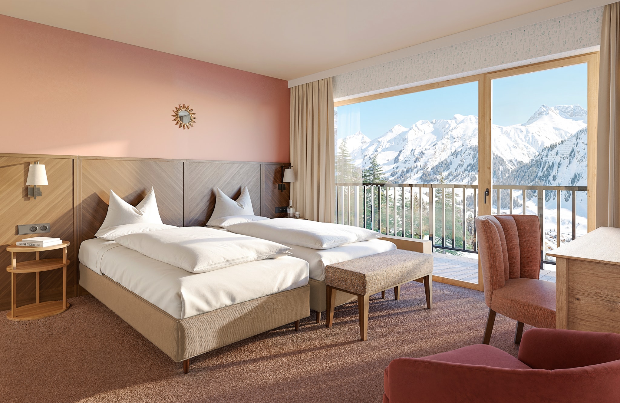 Doppelzimmer mit Twin-Betten und Fenster mit Aussicht auf einen verschneiten Berg